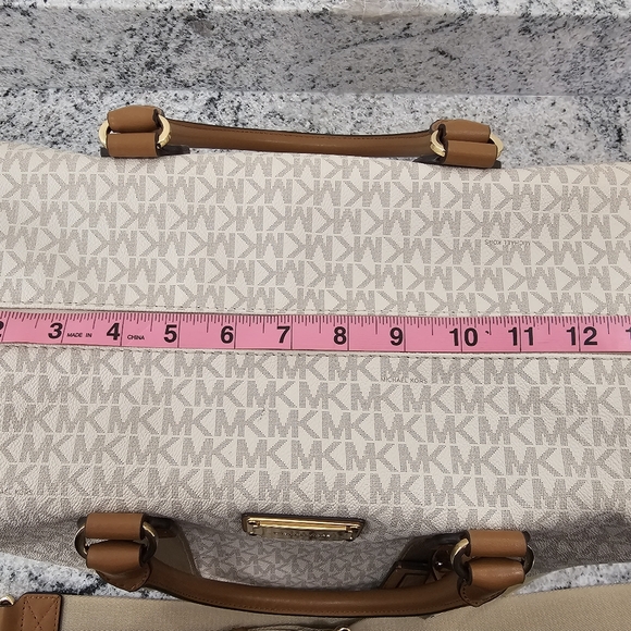 NWOT- Michael Kors Signature Weekender Bag - Picture 6 of 6